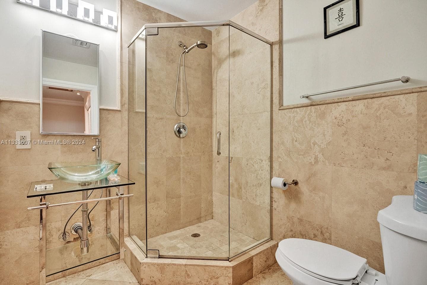 1049 N Southlake Dr photo 28