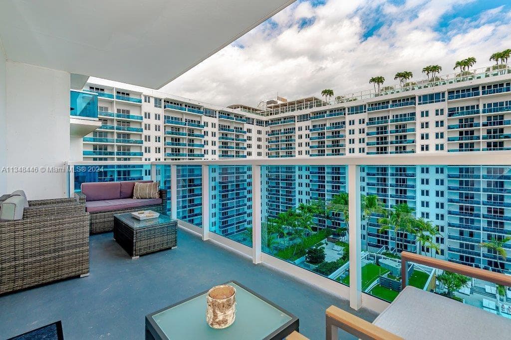Roney Palace · #1115 in Miami Beach - Photo 2
