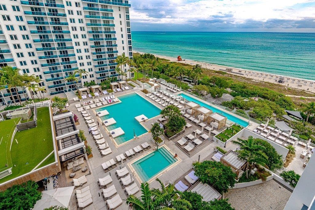 Roney Palace · #1115 in Miami Beach - Photo 3
