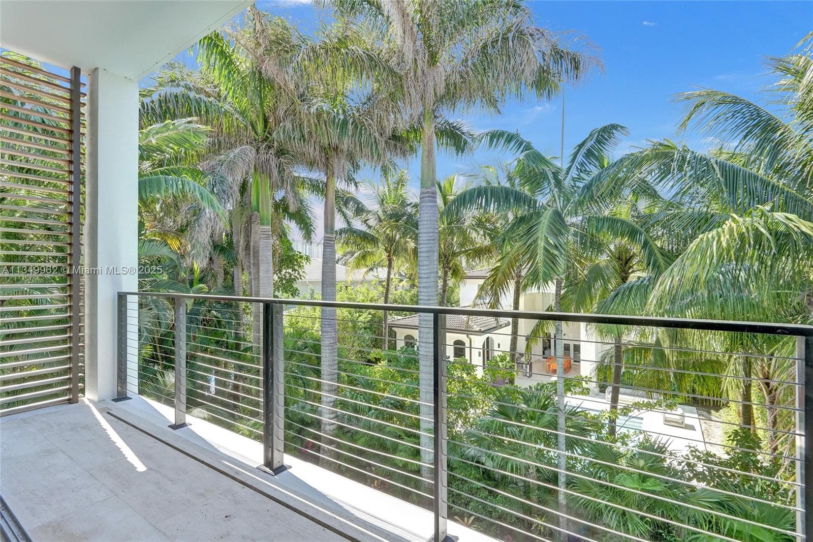 240 Ocean Blvd photo 98