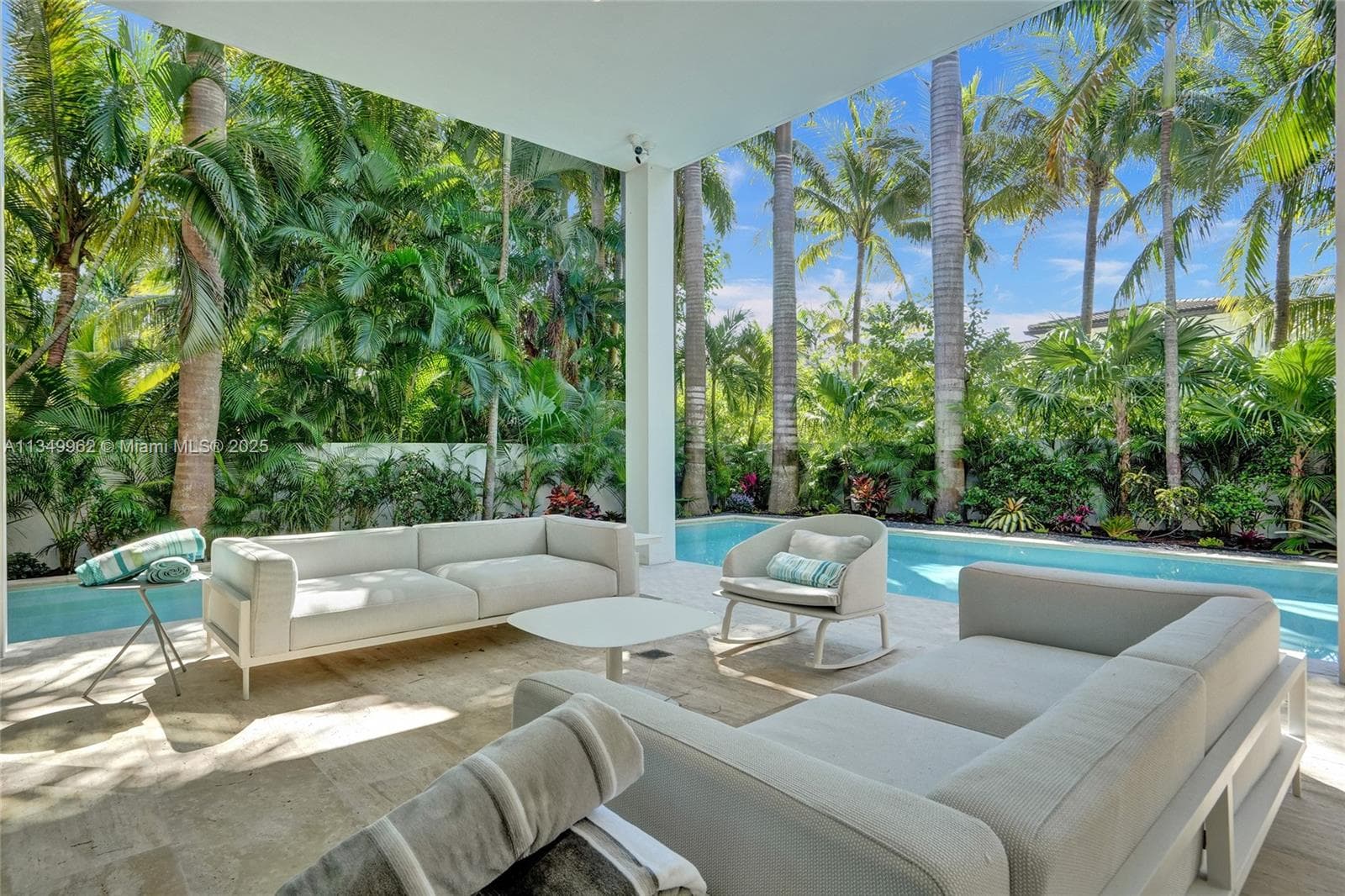 240 Ocean Blvd photo 30