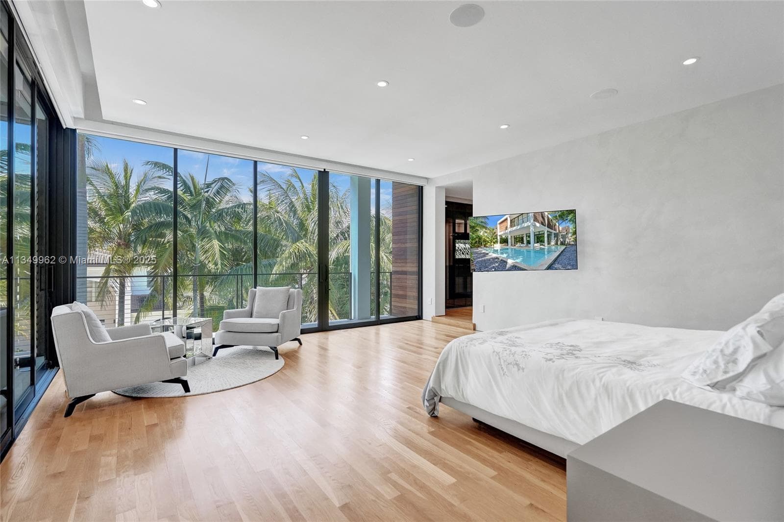 240 Ocean Blvd photo 86