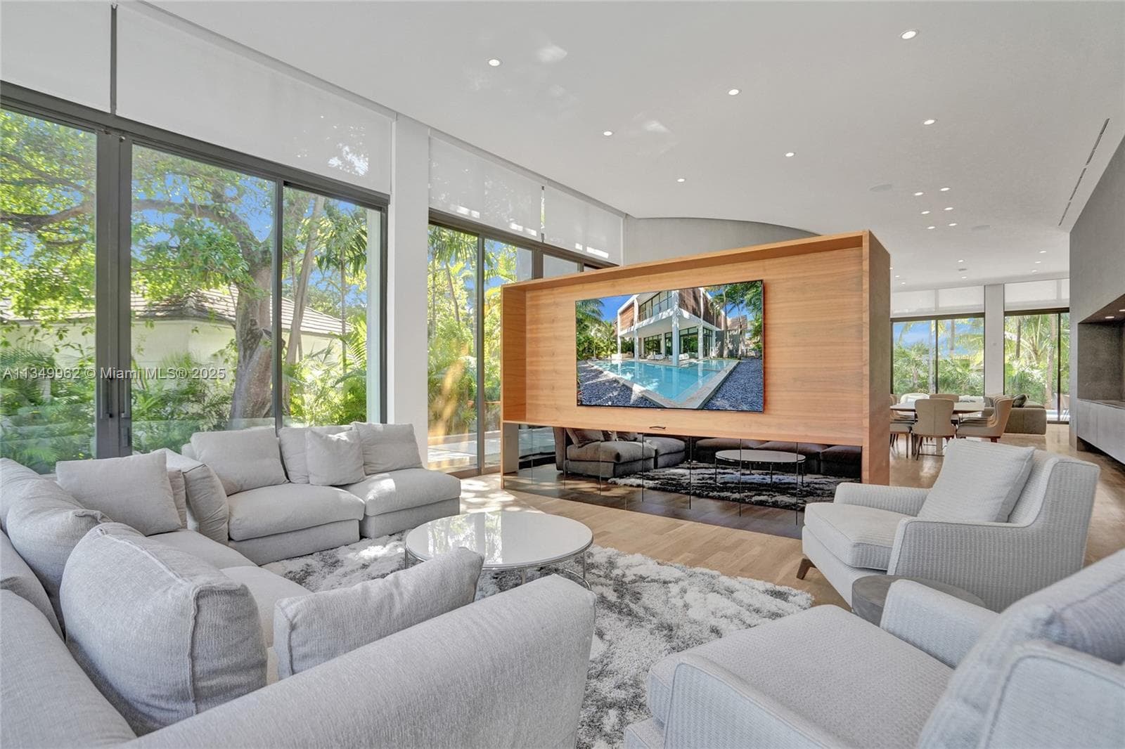 240 Ocean Blvd photo 55