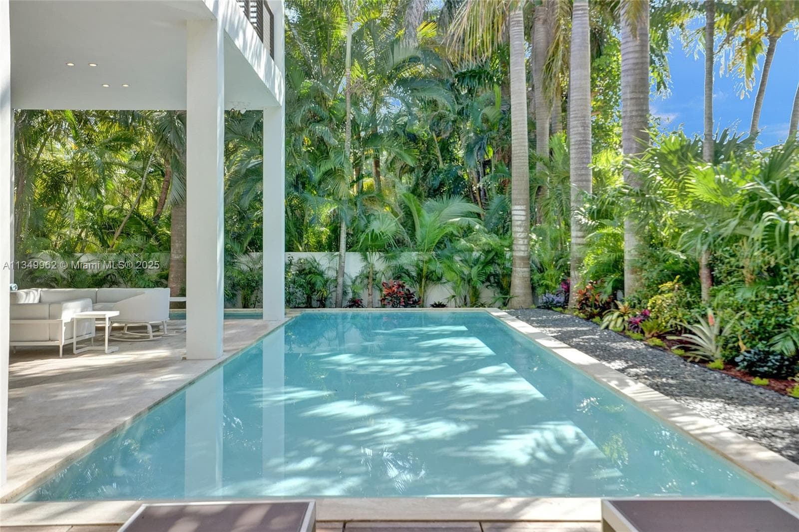 240 Ocean Blvd photo 15