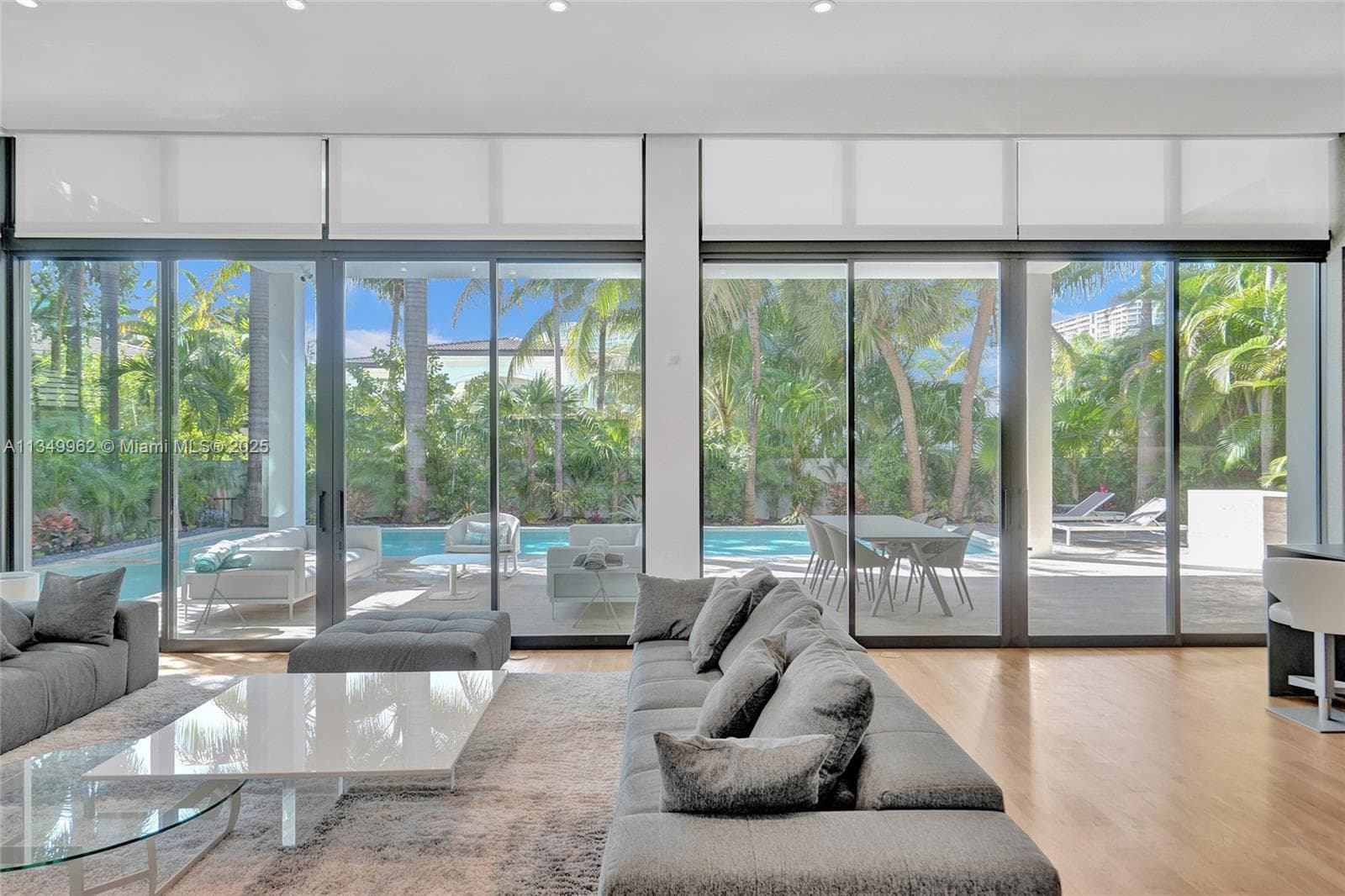 240 Ocean Blvd photo 31