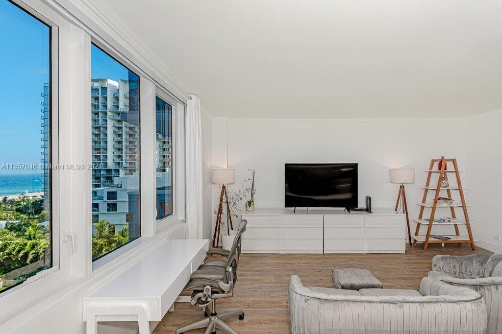 Roney Palace · #842 in Miami Beach - Photo 3