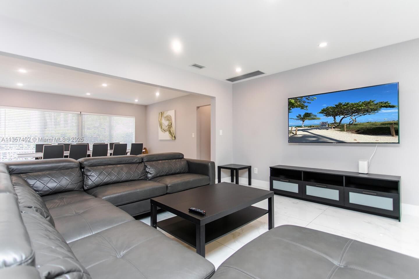 1218 Hollywood Blvd photo 22