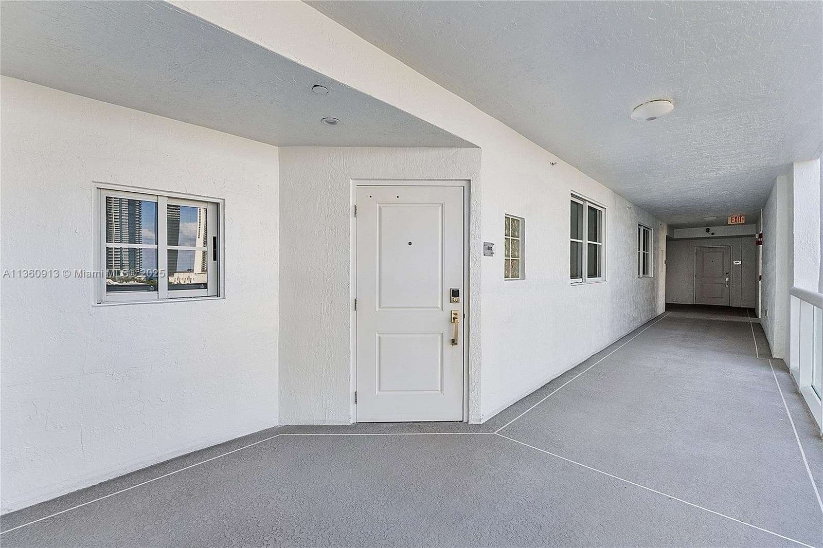 Golden Bay Club · #807 in Sunny Isles Beach - Photo 36