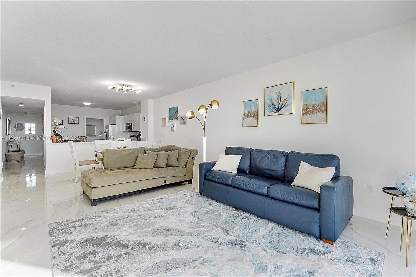 Golden Bay Club · #807 in Sunny Isles Beach - Photo 5