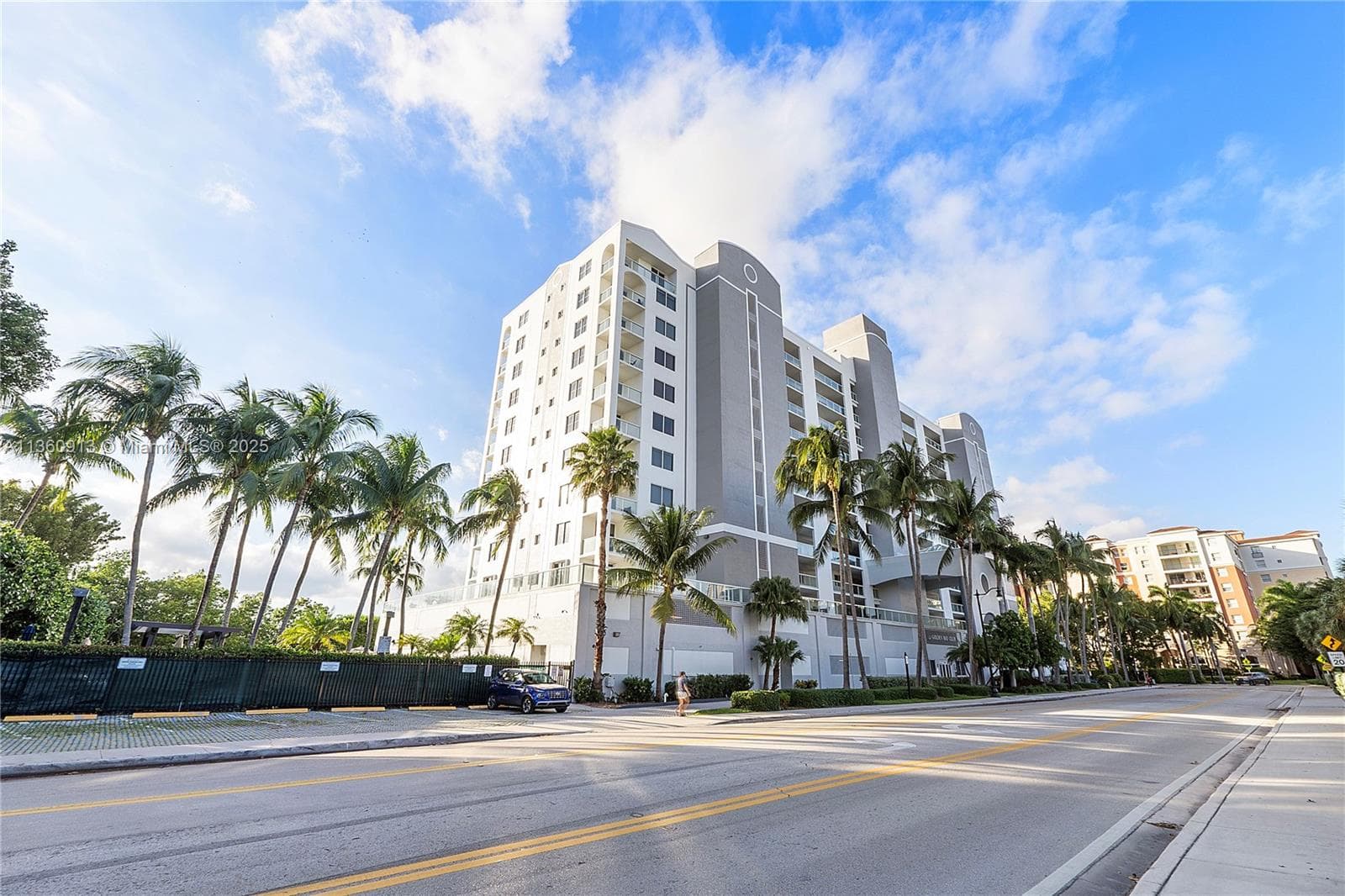Golden Bay Club · #807 in Sunny Isles Beach - Photo 41