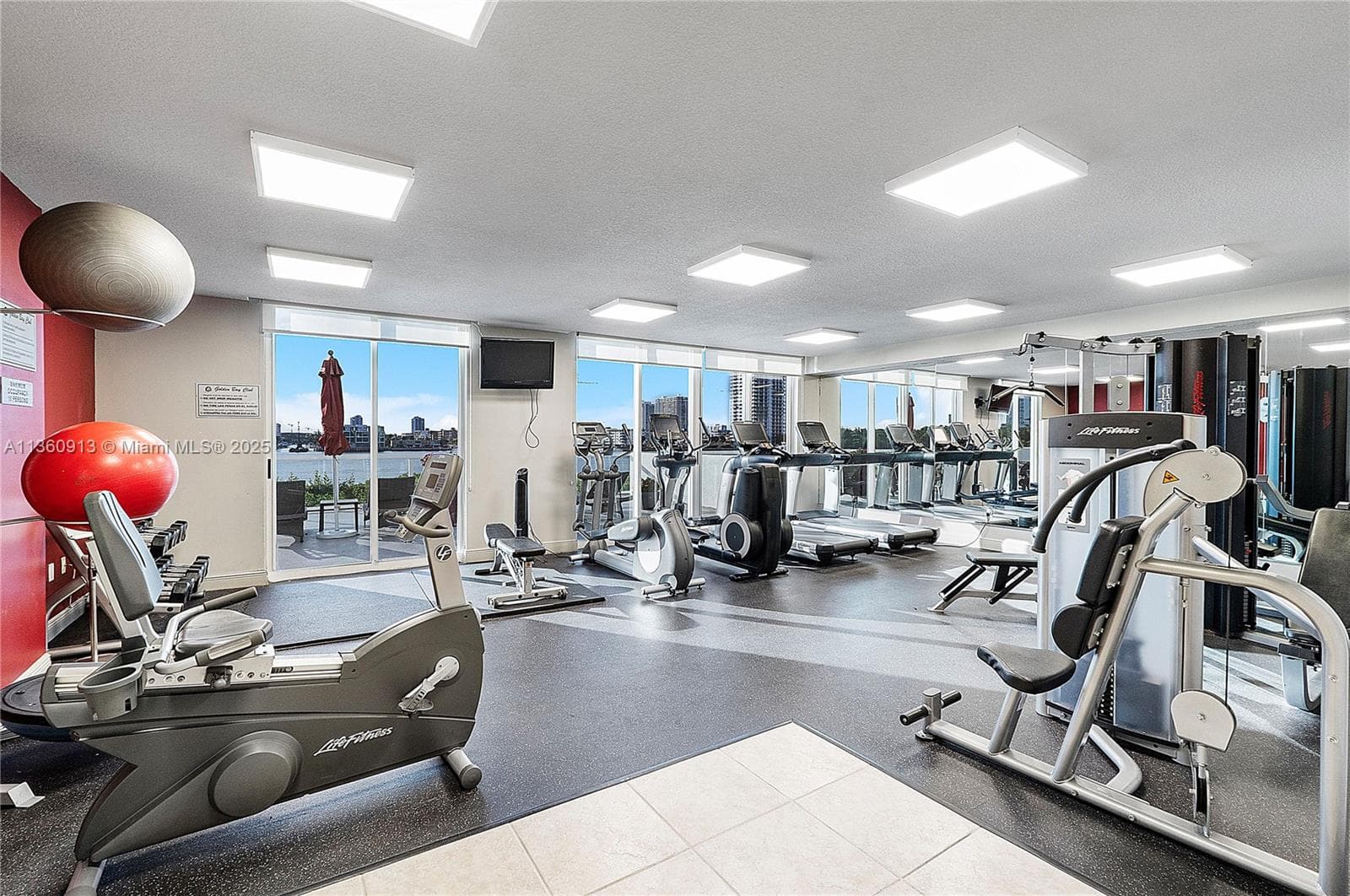 Golden Bay Club · #807 in Sunny Isles Beach - Photo 50