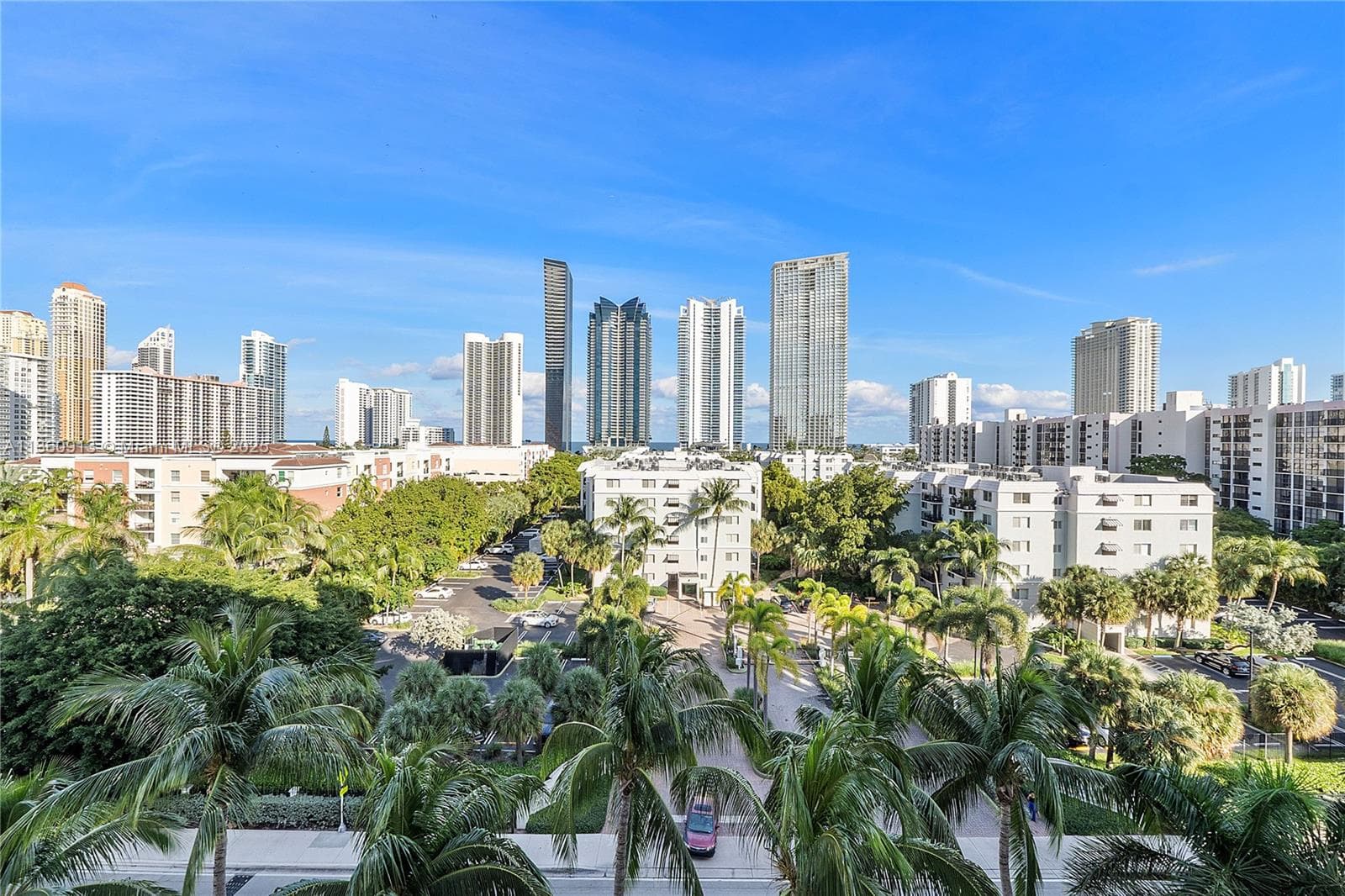 Golden Bay Club · #807 in Sunny Isles Beach - Photo 37