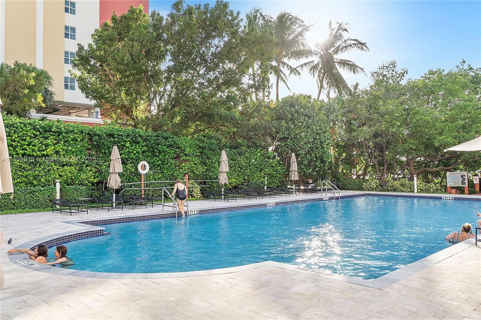Golden Bay Club · #807 in Sunny Isles Beach - Photo 44