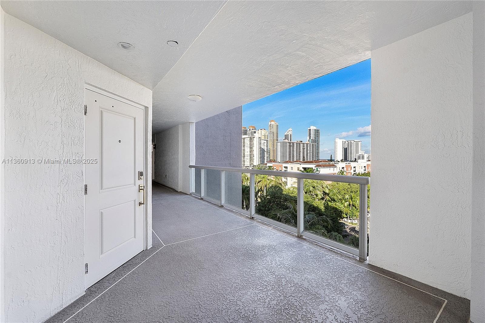 Golden Bay Club · #807 in Sunny Isles Beach - Photo 35