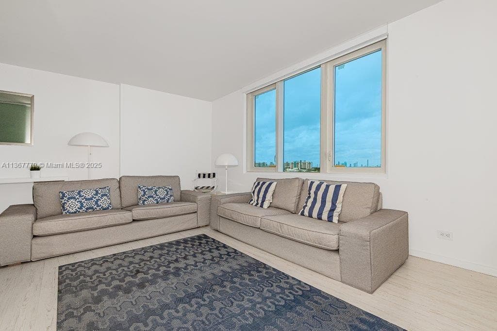 Roney Palace · #1032 in Miami Beach - Photo 6