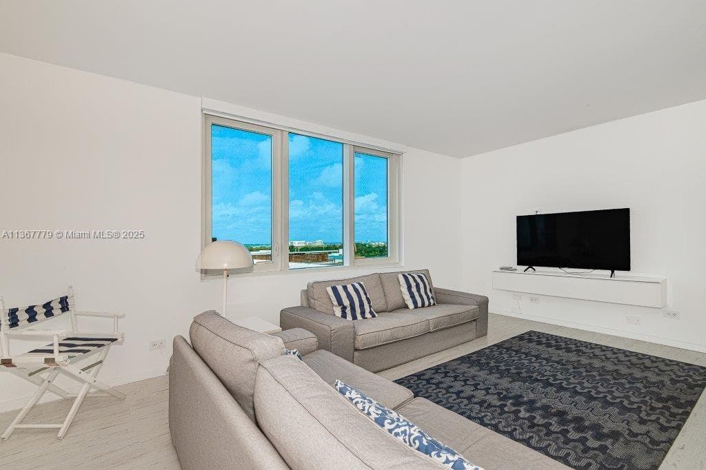 Roney Palace · #1032 in Miami Beach - Photo 5