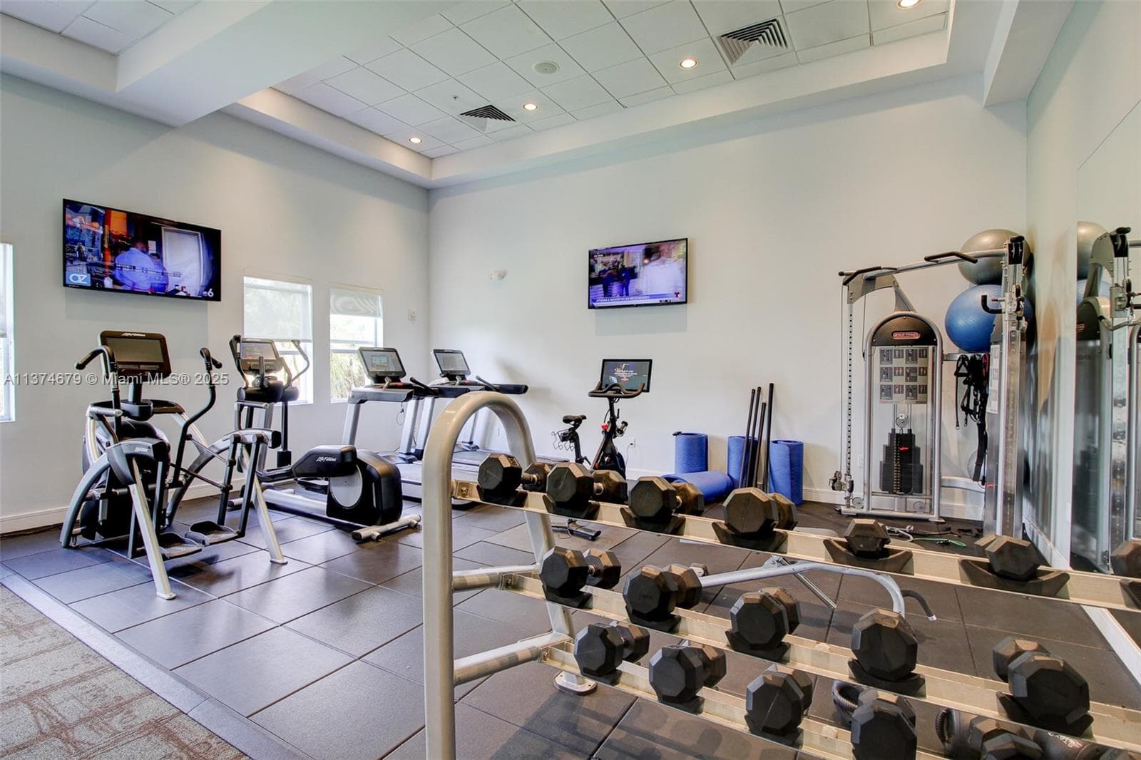 The Blue Resort · #606 in Doral - Photo 12
