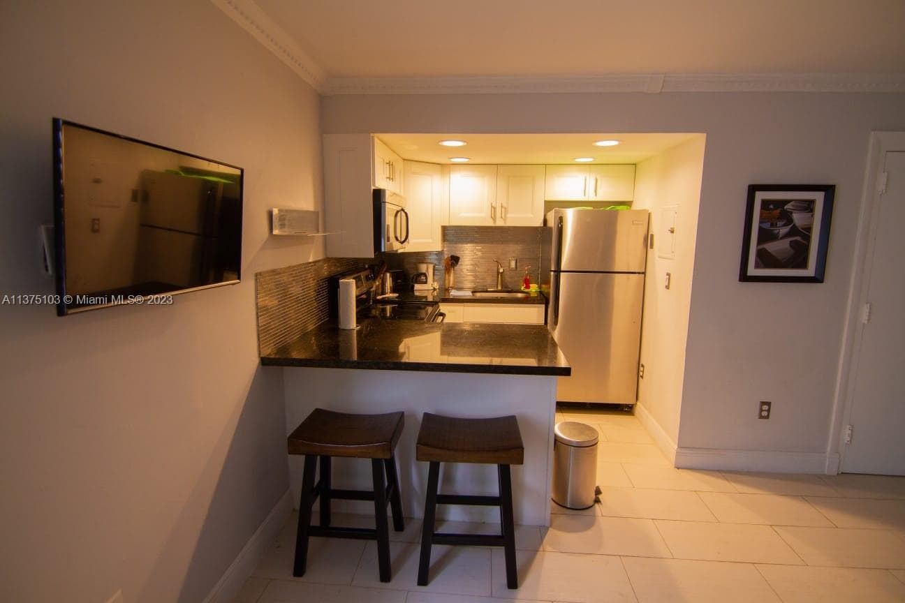 HIBISCUS SOUTH CONDO · #2C in Miami Beach - Photo 16