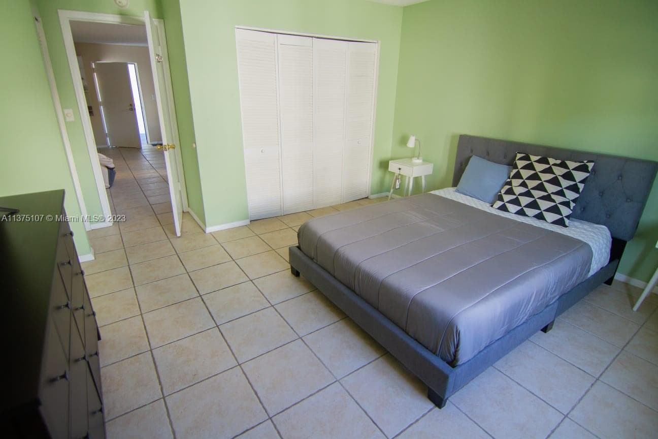 HIBISCUS SOUTH CONDO · #2D in Miami Beach - Photo 9