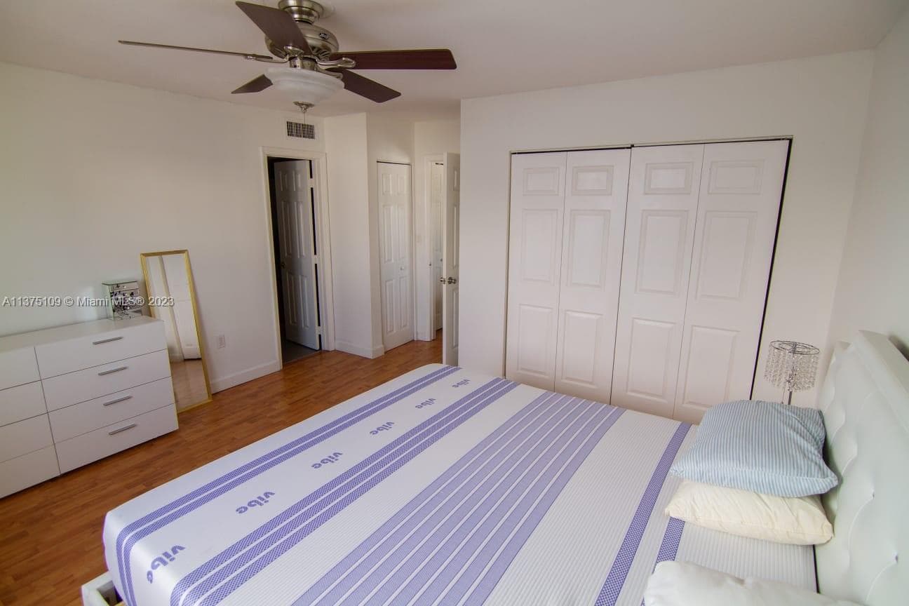 HIBISCUS SOUTH CONDO · #3D in Miami Beach - Photo 10