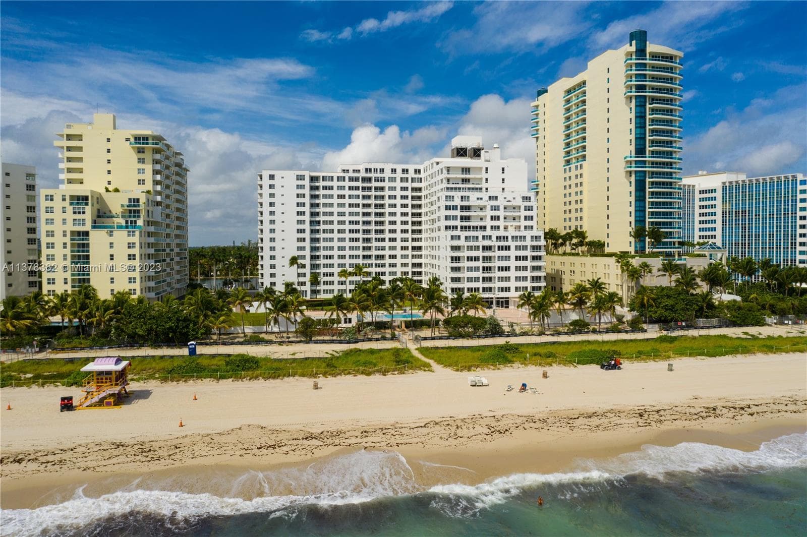 Carriage Club North · #610 in Miami Beach - Photo 30