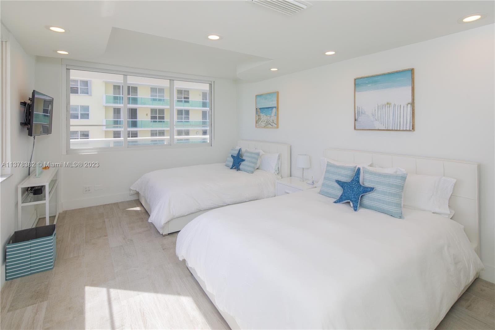 Carriage Club North · #610 in Miami Beach - Photo 14