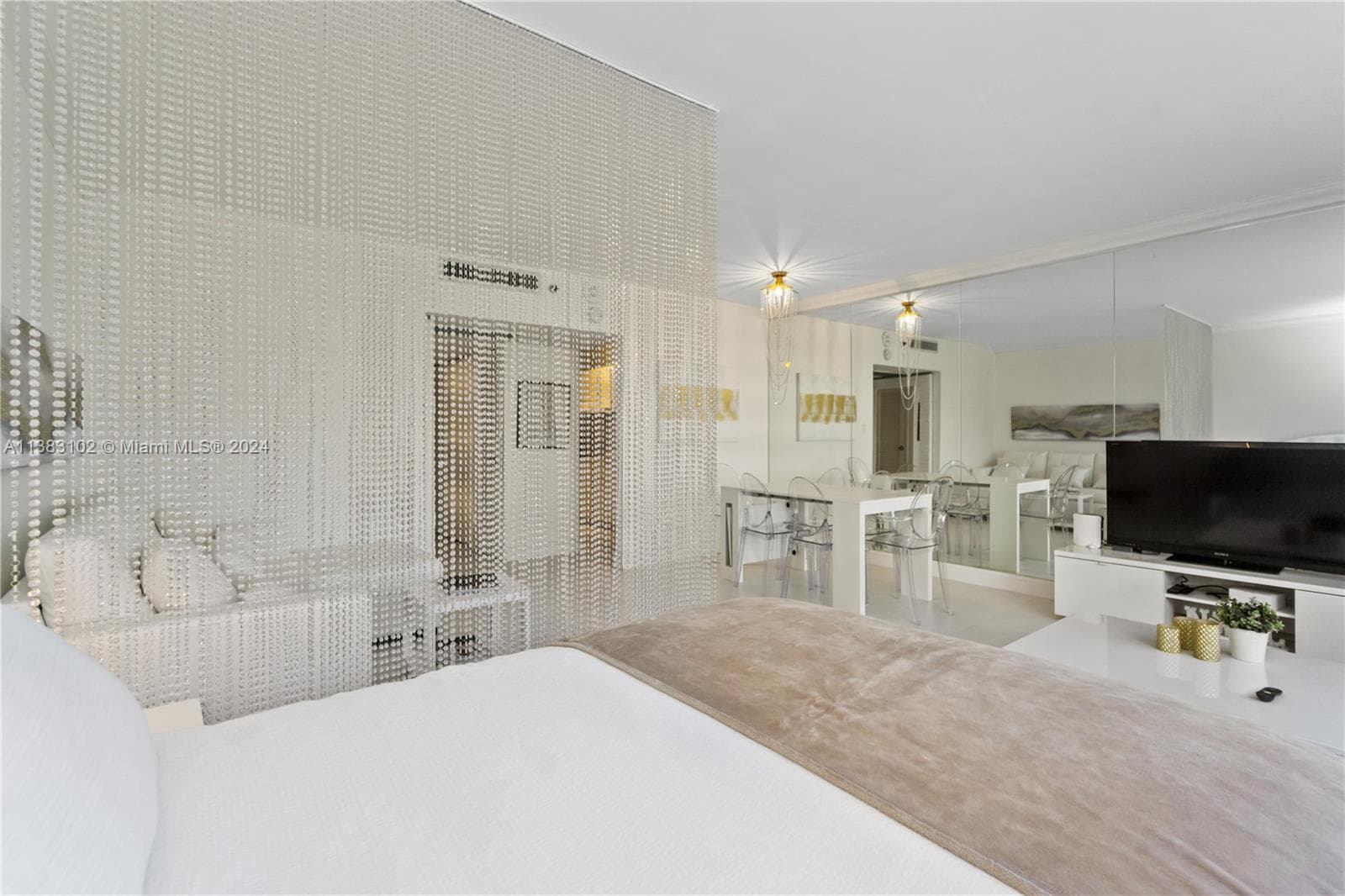 The Decoplage · #306 in Miami Beach - Photo 6