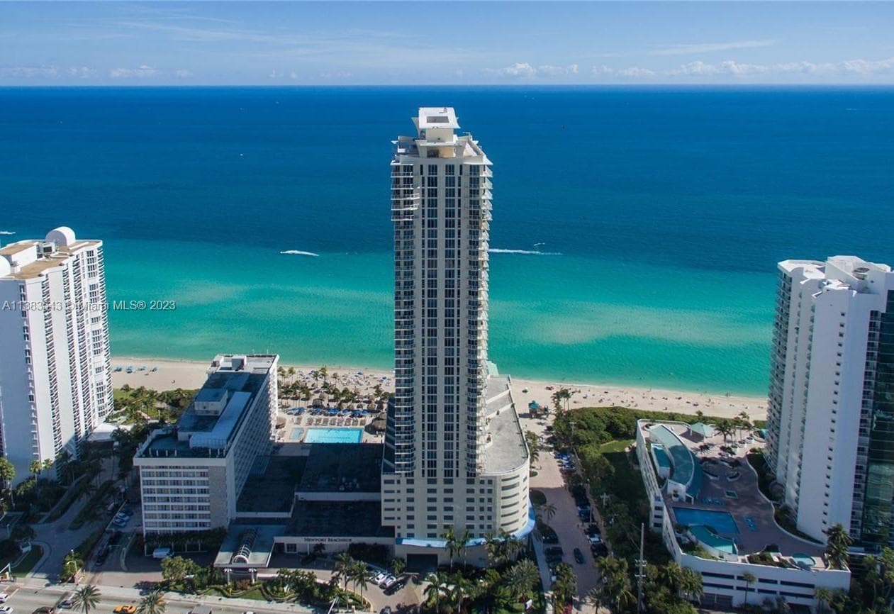 La Perla · #1705 in Sunny Isles Beach - Photo 56