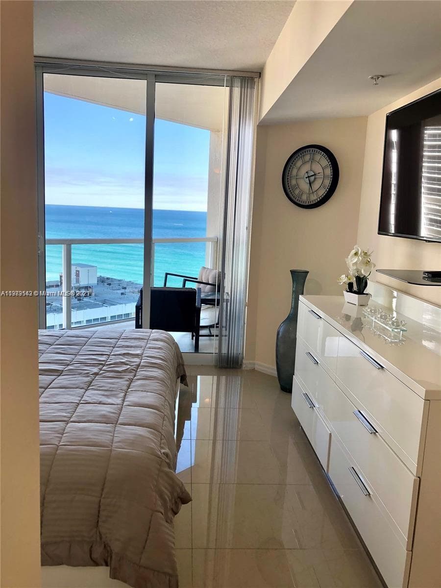 La Perla · #1705 in Sunny Isles Beach - Photo 22
