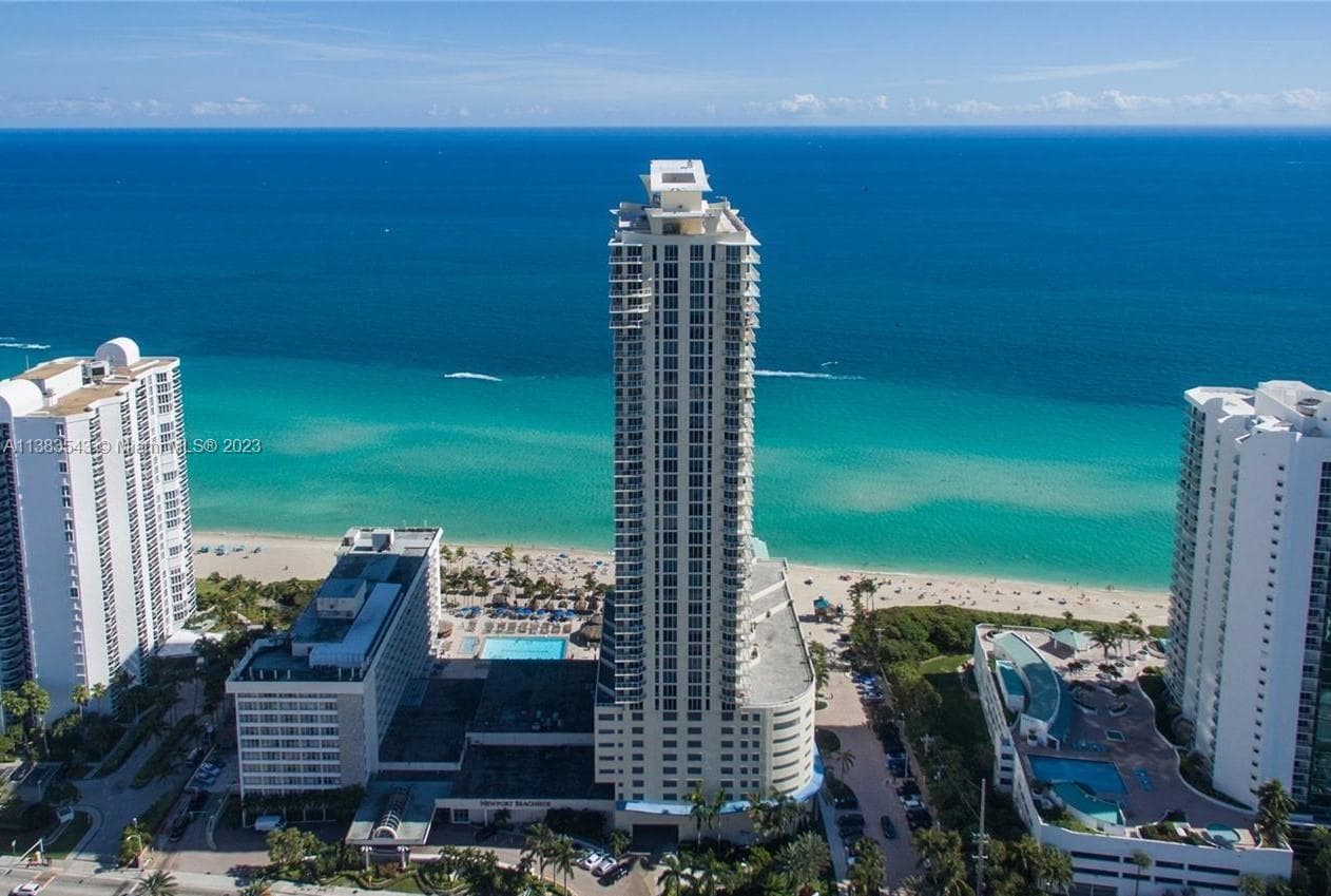 La Perla · #1705 in Sunny Isles Beach - Photo 59