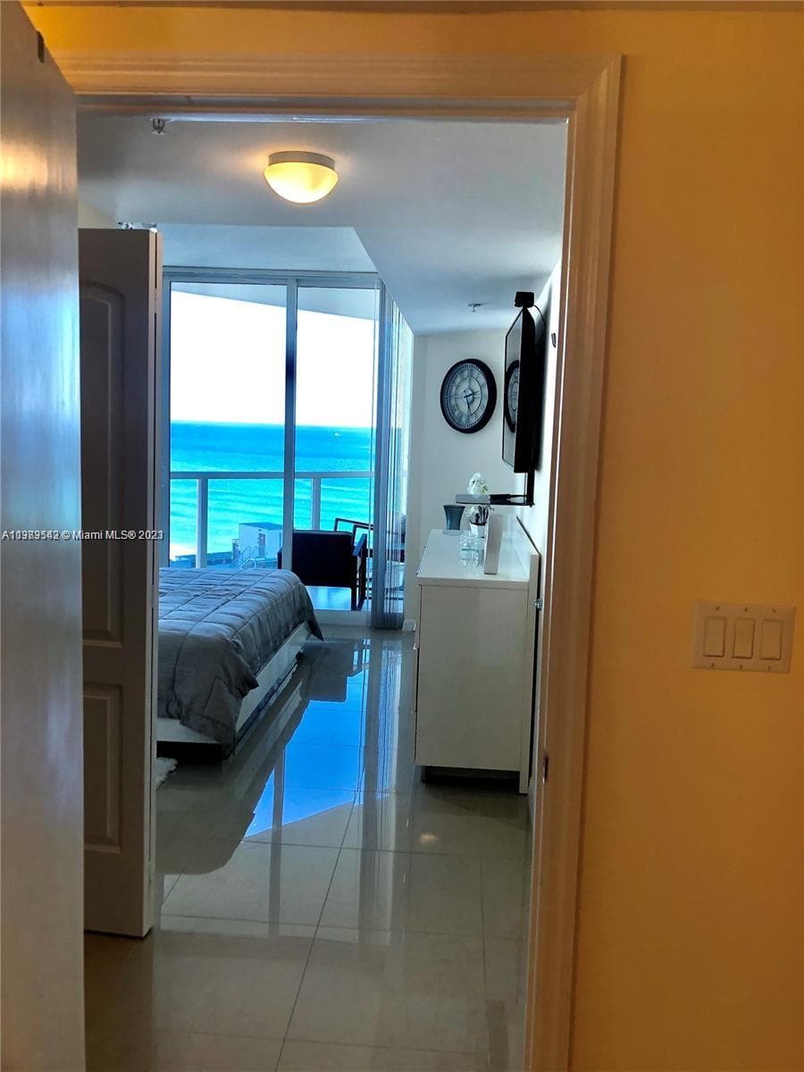 La Perla · #1705 in Sunny Isles Beach - Photo 25