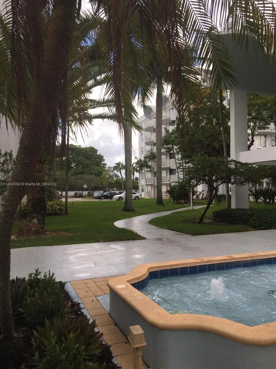MONTECARLO CONDO · #D312 in Miami - Photo 3
