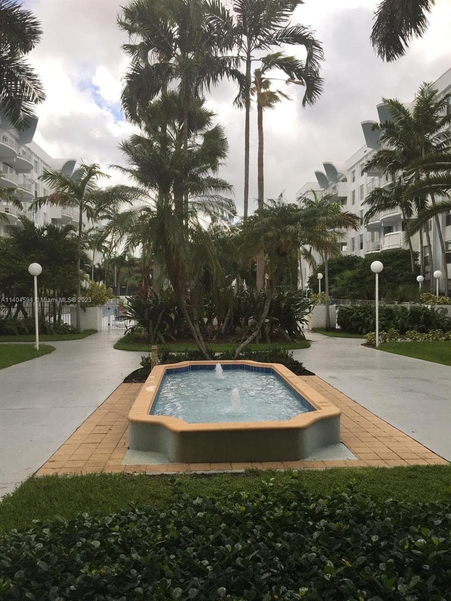MONTECARLO CONDO · #D312 in Miami - Photo 4