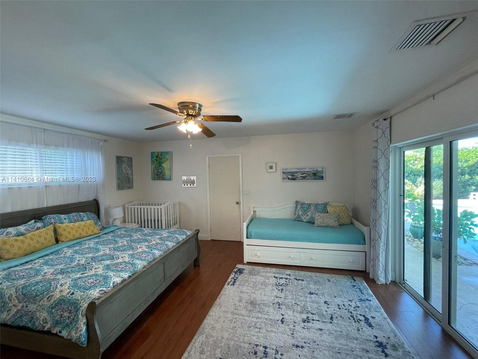 Bedroom #1 - Pool Access, Ensuite