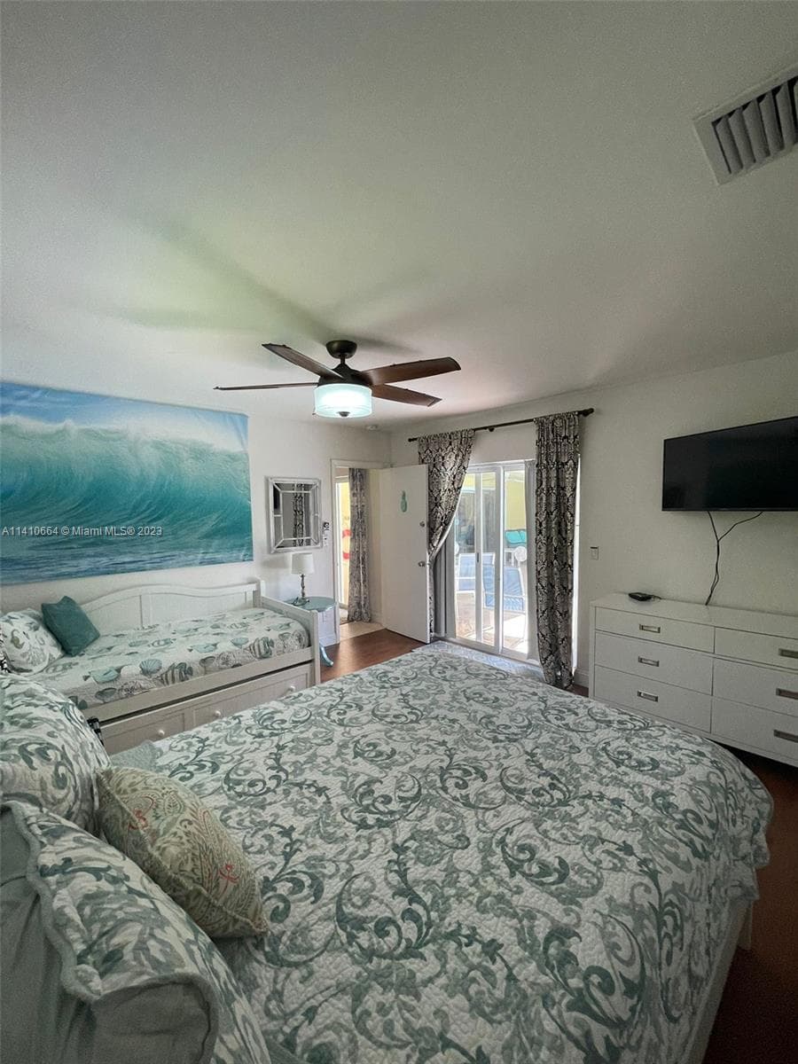 Bedroom #2 Queen and Trundle Ensuite and Pool Access