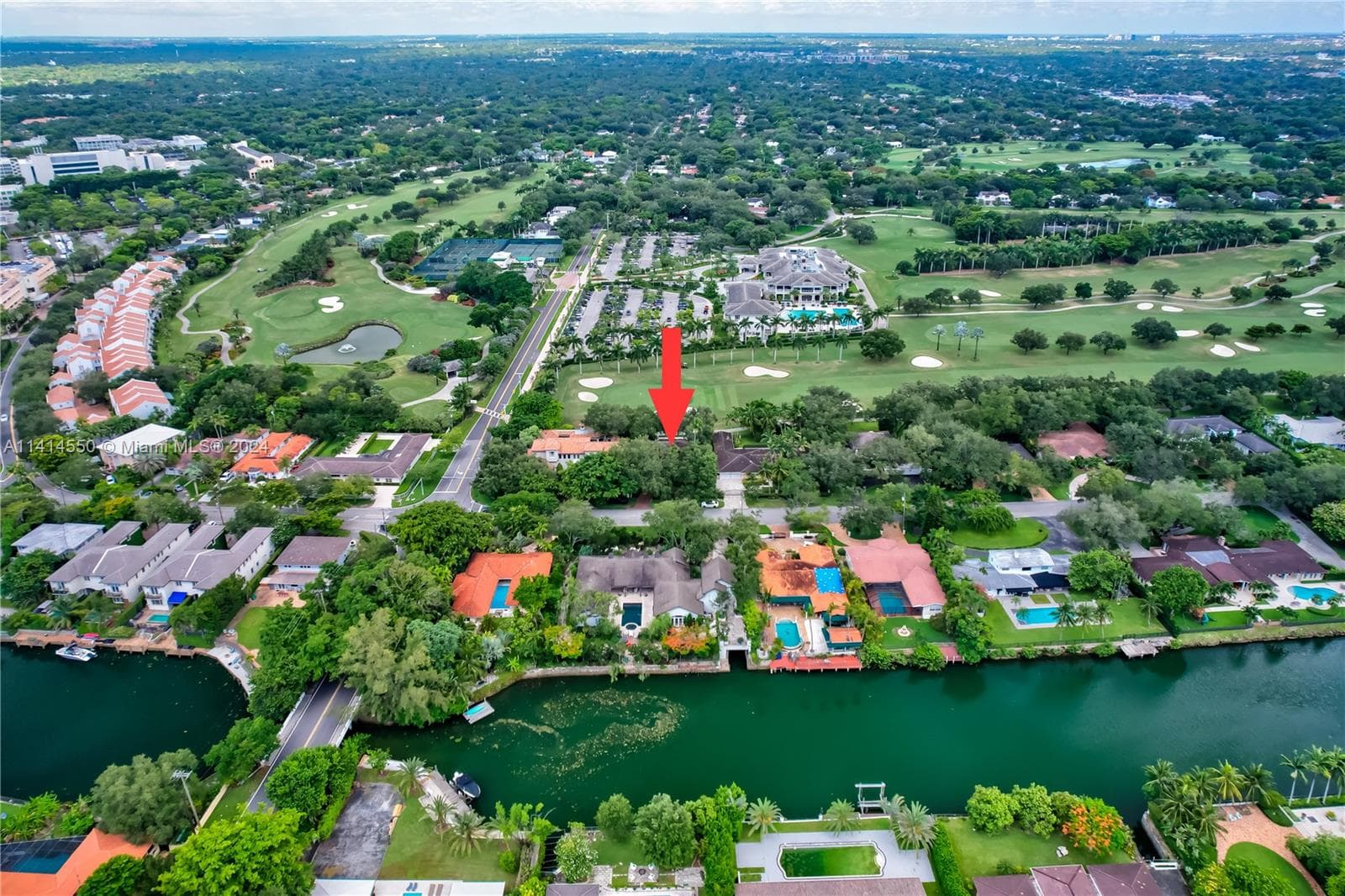 4716 University Dr photo 2