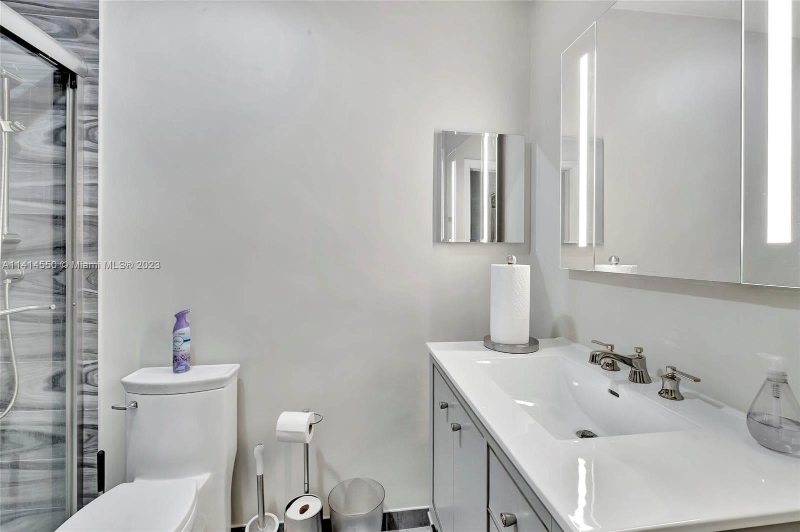 4716 University Dr photo 18