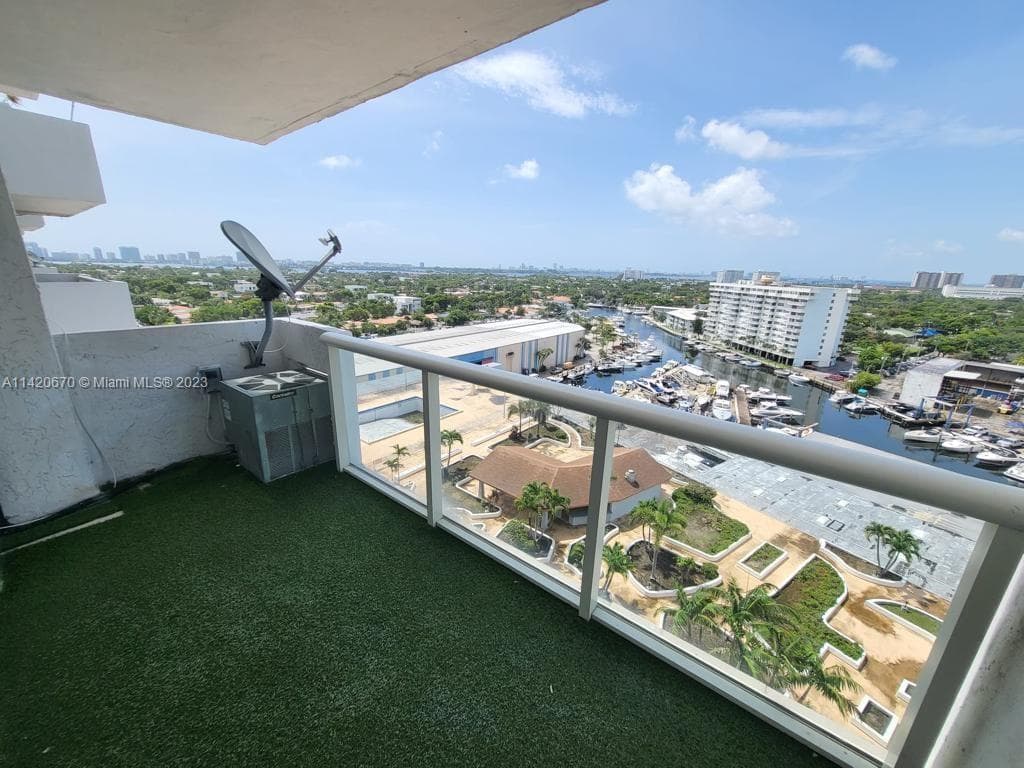 Sailboat Cay Condo · #1204 in North Miami - Photo 1