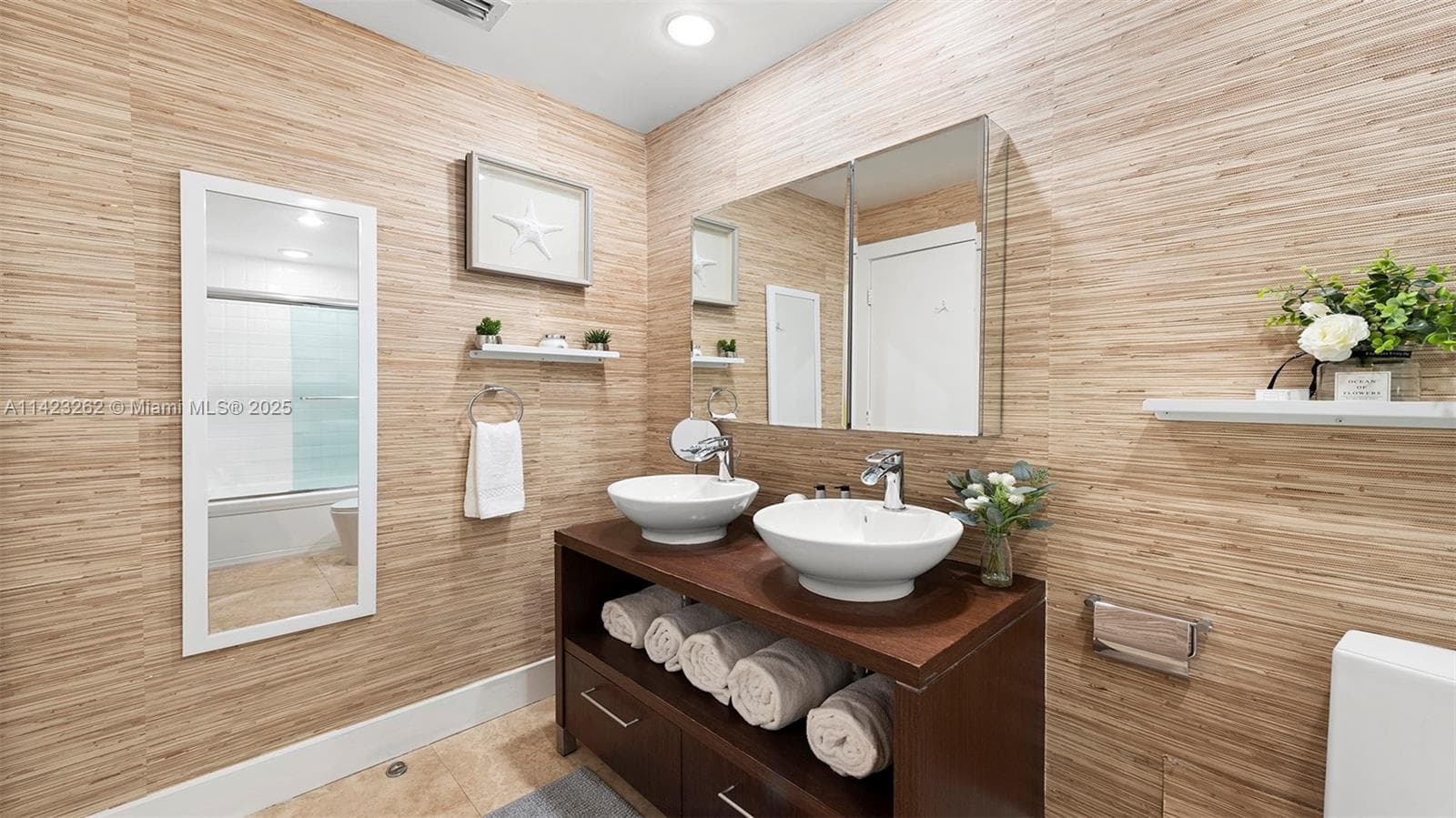 Roney Palace · #1632 in Miami Beach - Photo 28