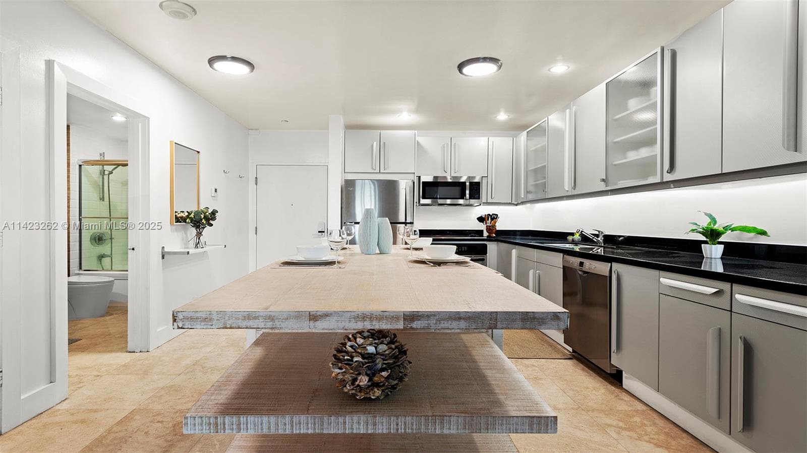 Roney Palace · #1632 in Miami Beach - Photo 4