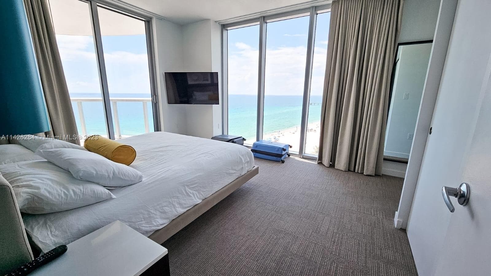 Sole on the Ocean · #1102 in Sunny Isles Beach - Photo 5