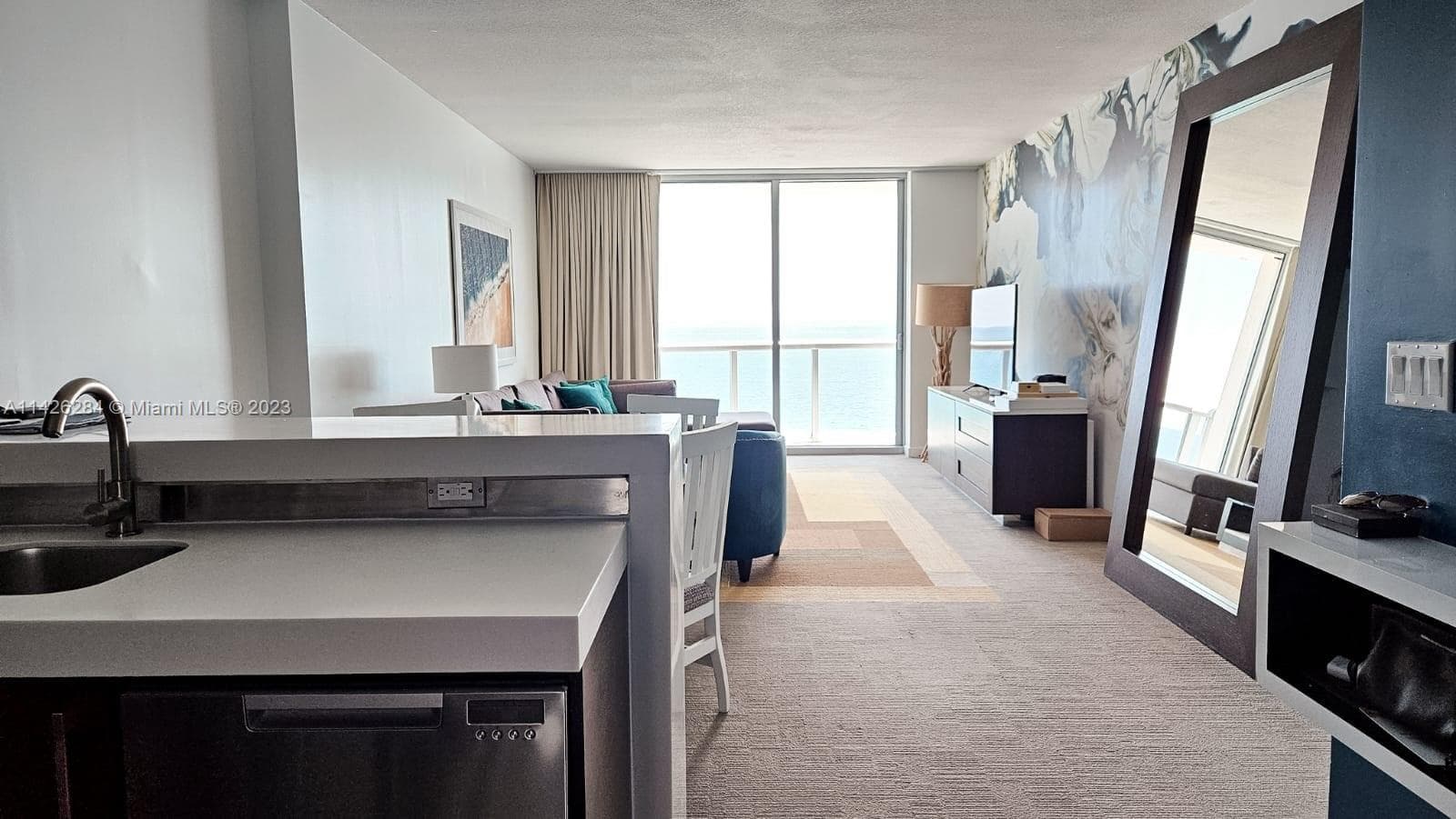 Sole on the Ocean · #1102 in Sunny Isles Beach - Photo 4