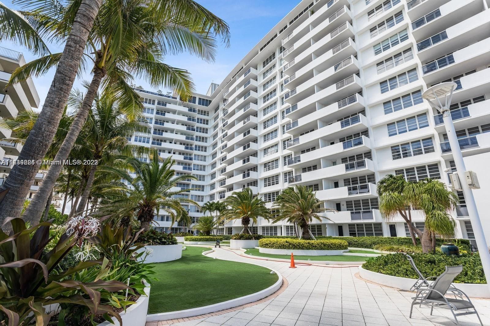 The Decoplage · #1612 in Miami Beach - Photo 5