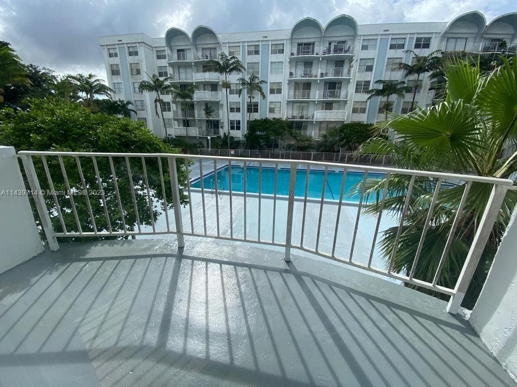 MONTECARLO CONDO · #D401 in Miami - Photo 2