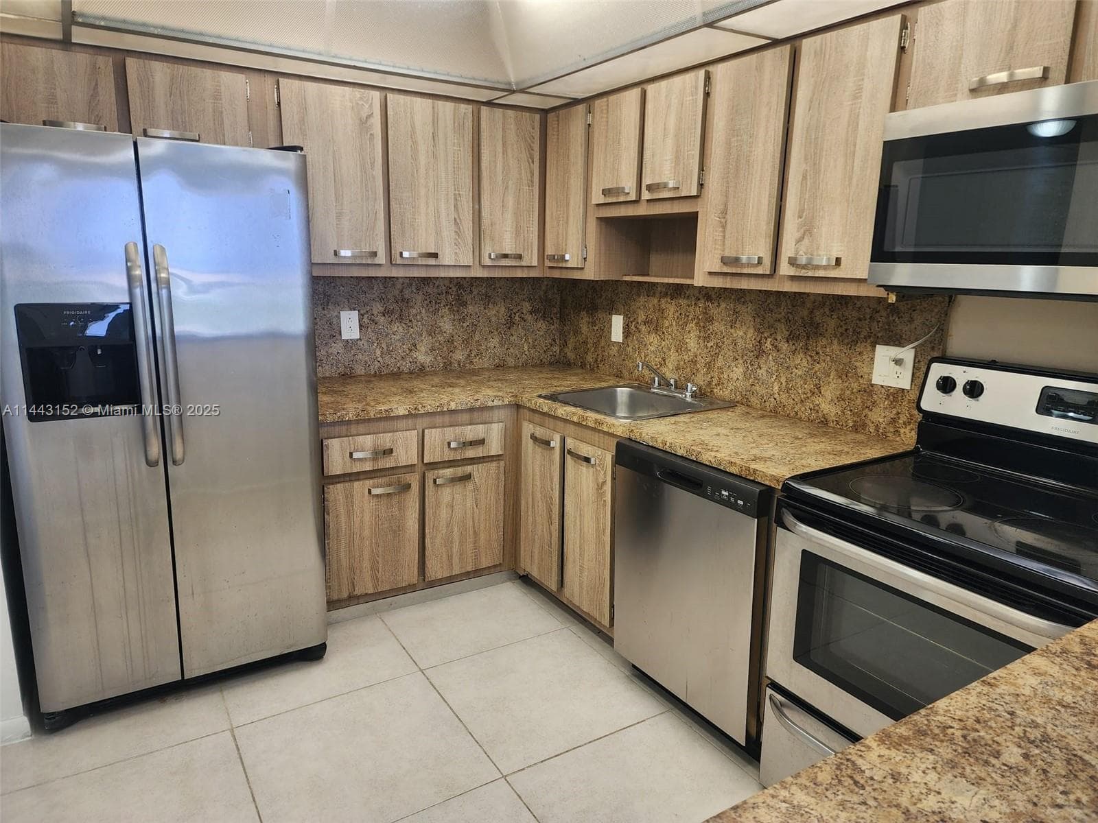 SAILBOAT CAY CONDO · #1513 in North Miami - Photo 6