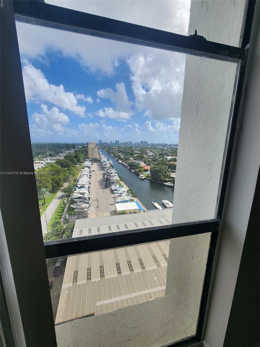 SAILBOAT CAY CONDO · #1513 in North Miami - Photo 13