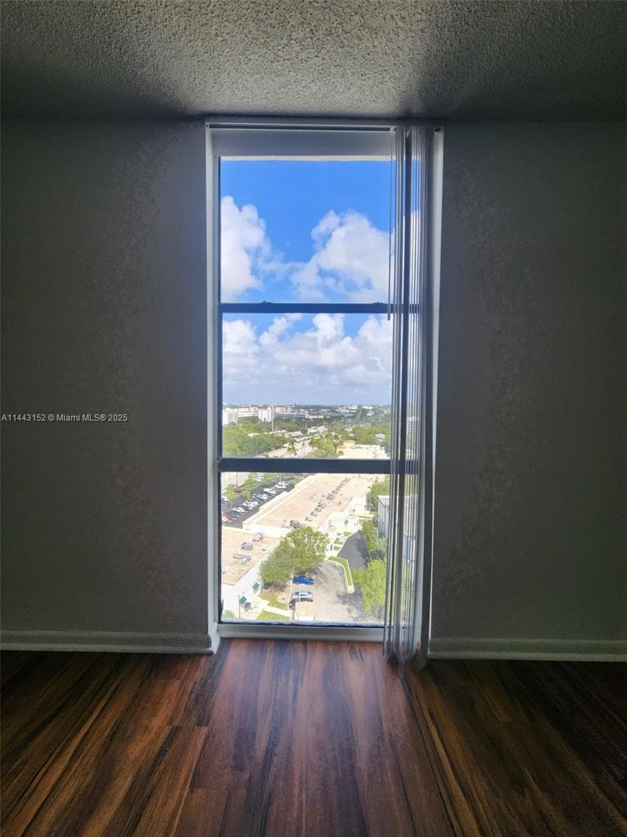 SAILBOAT CAY CONDO · #1513 in North Miami - Photo 16
