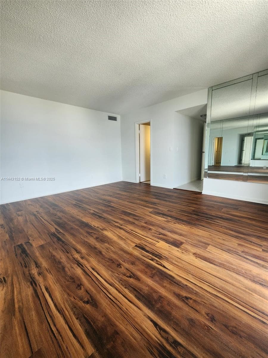 SAILBOAT CAY CONDO · #1513 in North Miami - Photo 10