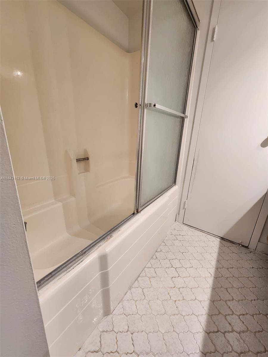 SAILBOAT CAY CONDO · #1513 in North Miami - Photo 18