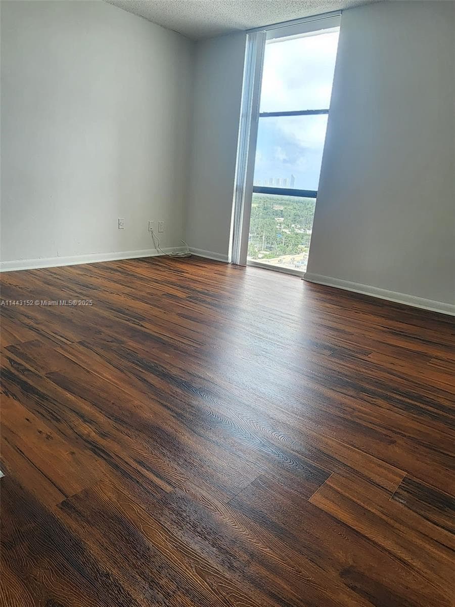 SAILBOAT CAY CONDO · #1513 in North Miami - Photo 15